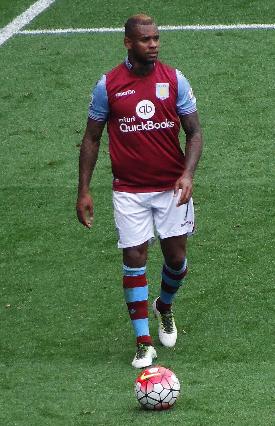 Leandro Bacuna, press photo