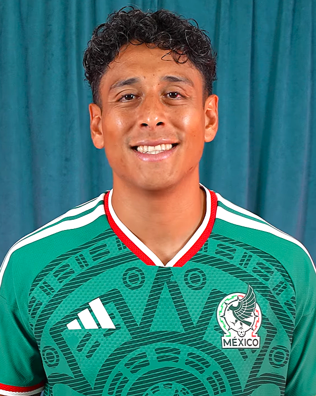 Luis Romo, press photo