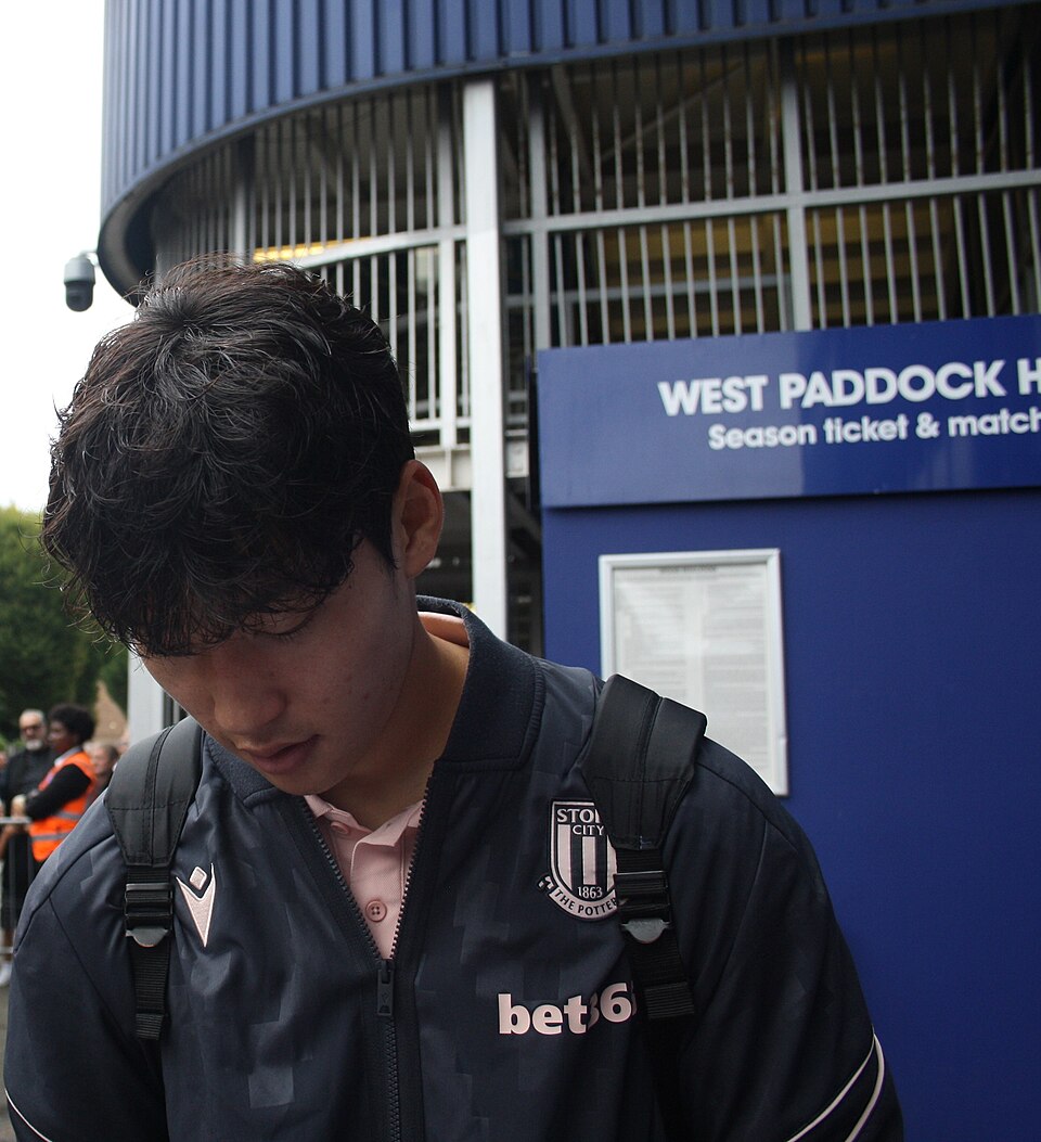 Bae Jun-Ho, press photo