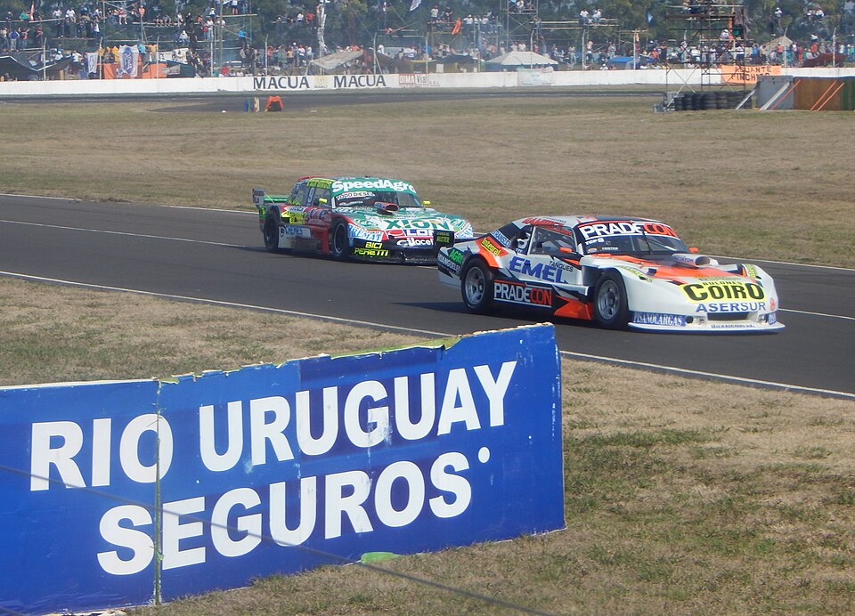 Nicolás González, press photo
